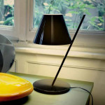 lampe poser la petite artemide blanc