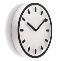 HORLOGE MURALE TEMPO, 3 couleurs de MAGIS