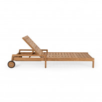 Chaise longue ajustable JACK OUTDOOR de Ethnicraft, Teck