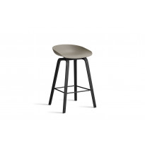 Tabouret AAS32 LOW de Hay, H. 64, Pieds en chêne noir, Repose-pieds noir, Khaki 2.0