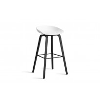 Tabouret AAS32 HIGH de Hay H.74, Pieds en chêne noir, Repose-pieds noir, White 2.0