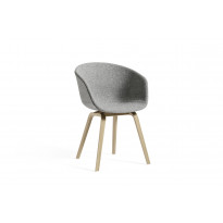Fauteuil AAC23 de Hay, Pieds en chêne vernis naturel, Hallingdal 130