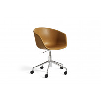 Fauteuil AAC53 de Hay, Piétement en aluminium poli, Sense cognac