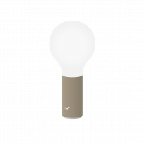 Lampe APLO de Fermob, Muscade