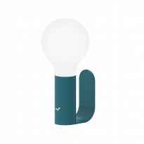 SUPPORT / APLLIQUE MURALE POUR LAMPE APLO, 6 couleurs de FERMOB
