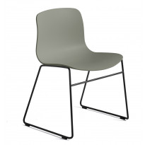 CHAISE AAC08, Piétement en aluminium tienté noir, 8 coloris de HAY