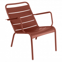 FAUTEUIL BAS LUXEMBOURG, Ocre rouge de FERMOB