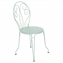 CHAISE MONTMARTRE, 13 couleurs de FERMOB