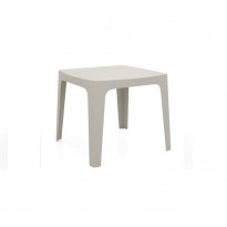 Table à manger SOLID de Vondom, 3 coloris
