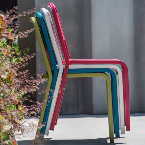 chaise urban emu marron d'inde