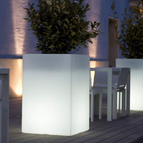 pot lumineux cubo alto vondom blanc
